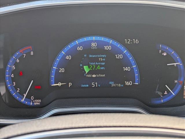 Used 2022 Toyota Corolla Cross XLE image 11