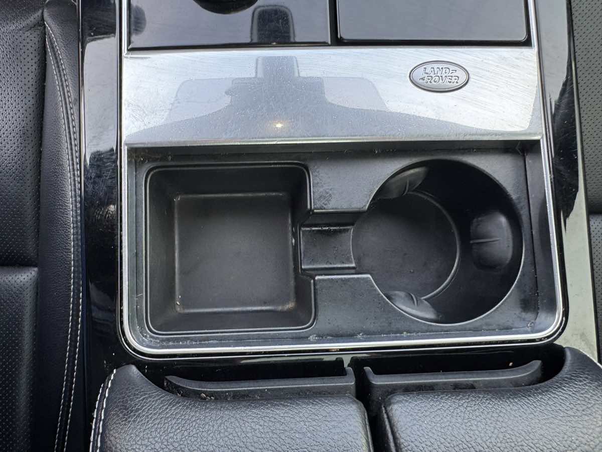 Used 2020 Land Rover Range Rover Velar S image 19