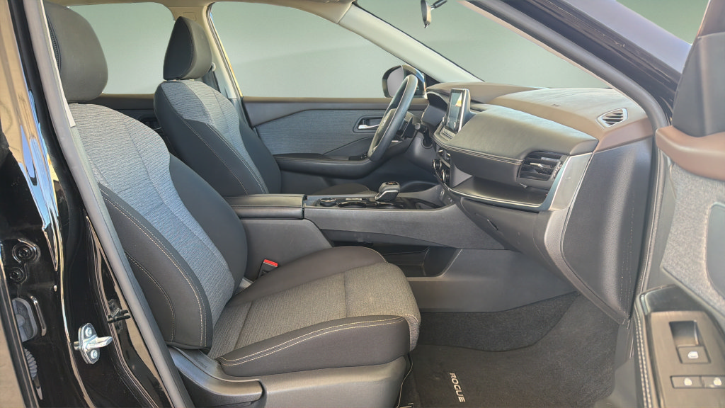 Certified 2023 Nissan Rogue SV AWD/4WD image 23