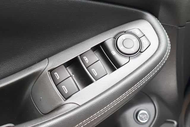 Used 2022 Buick Encore GX Essence FWD image 13