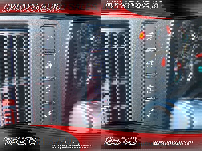 Used 2017 Chevrolet Express 3500 LT w/ LT Preferred Equipment Group image 7