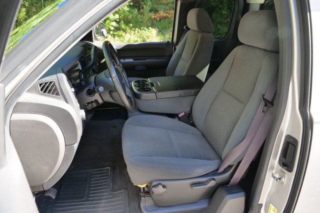 Used 2007 Chevrolet Silverado 1500 LT w/ 1LT Convenience Package RWD image 3