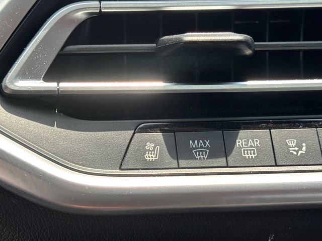 Used 2021 BMW X5 M50i AWD/4WD image 26