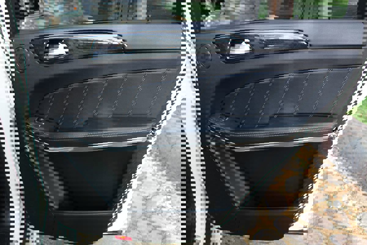 Used 2015 Mercedes-Benz GL 550 4MATIC image 20