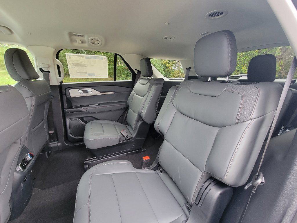 New 2026 Ford Explorer Active image 31
