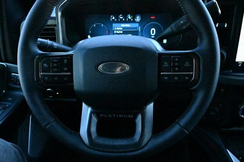 Used 2023 Ford F350 Platinum image 29