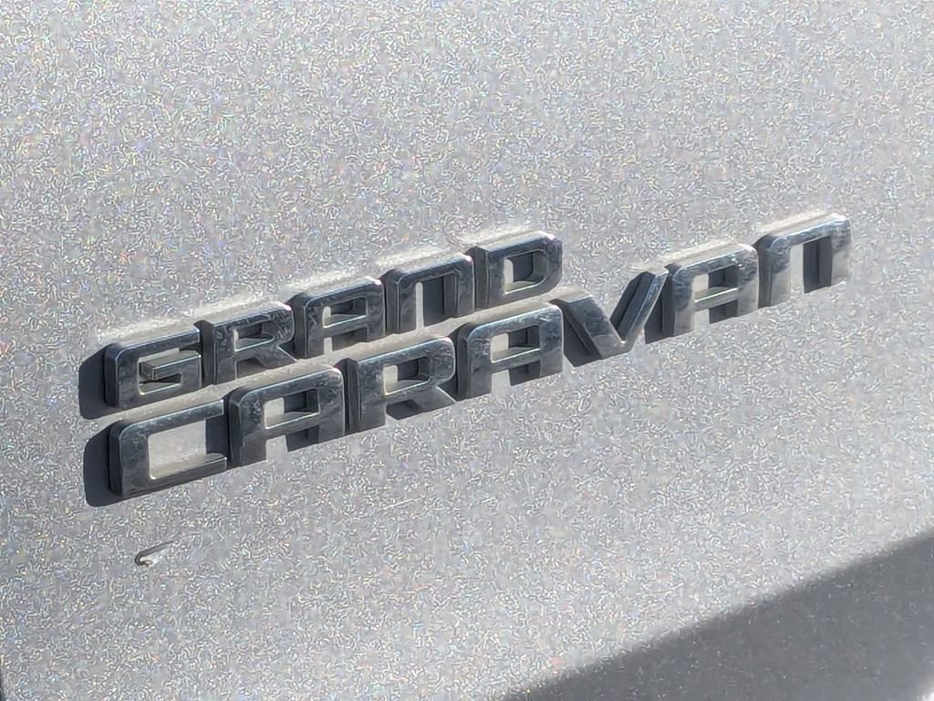 Used 2020 Dodge Grand Caravan SE image 11