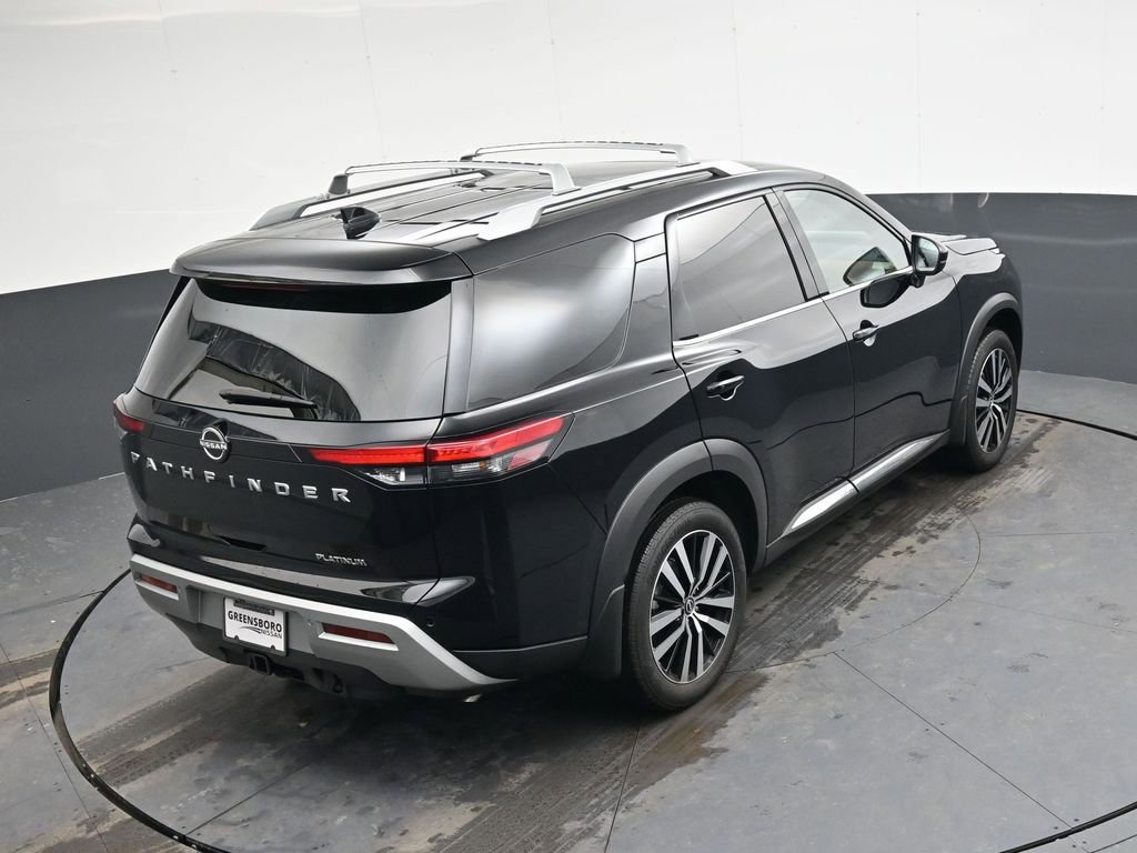 Used 2025 Nissan Pathfinder Platinum image 28