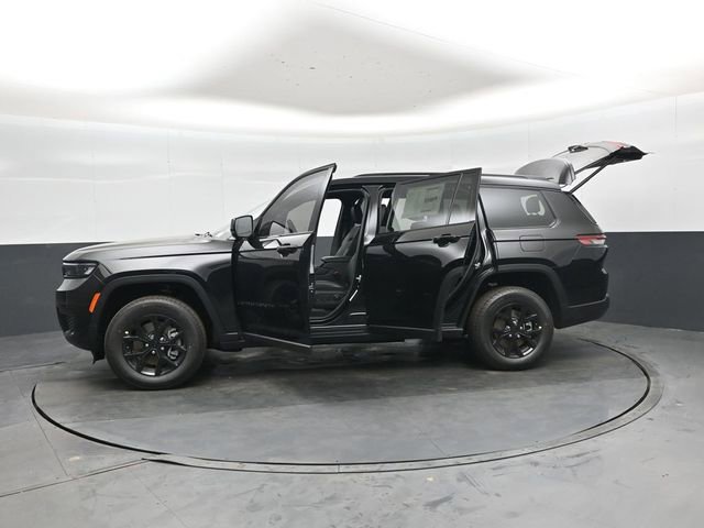 New 2025 Jeep Grand Cherokee L Altitude image 51