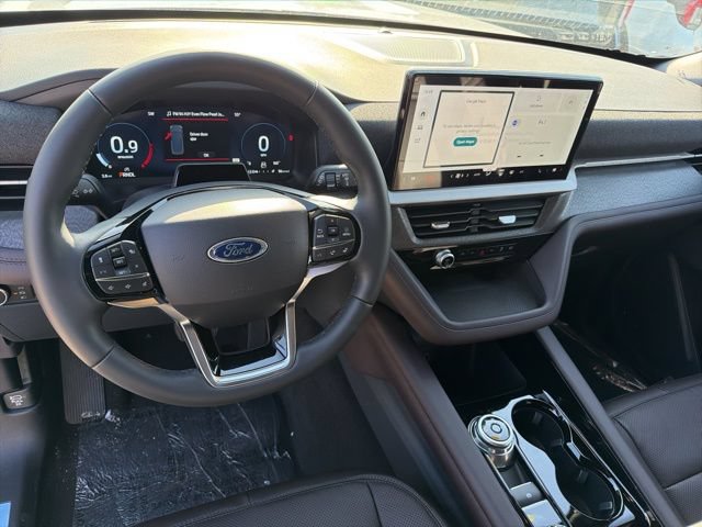 New 2026 Ford Explorer Platinum w/ LUX Leather Package AWD/4WD image 18