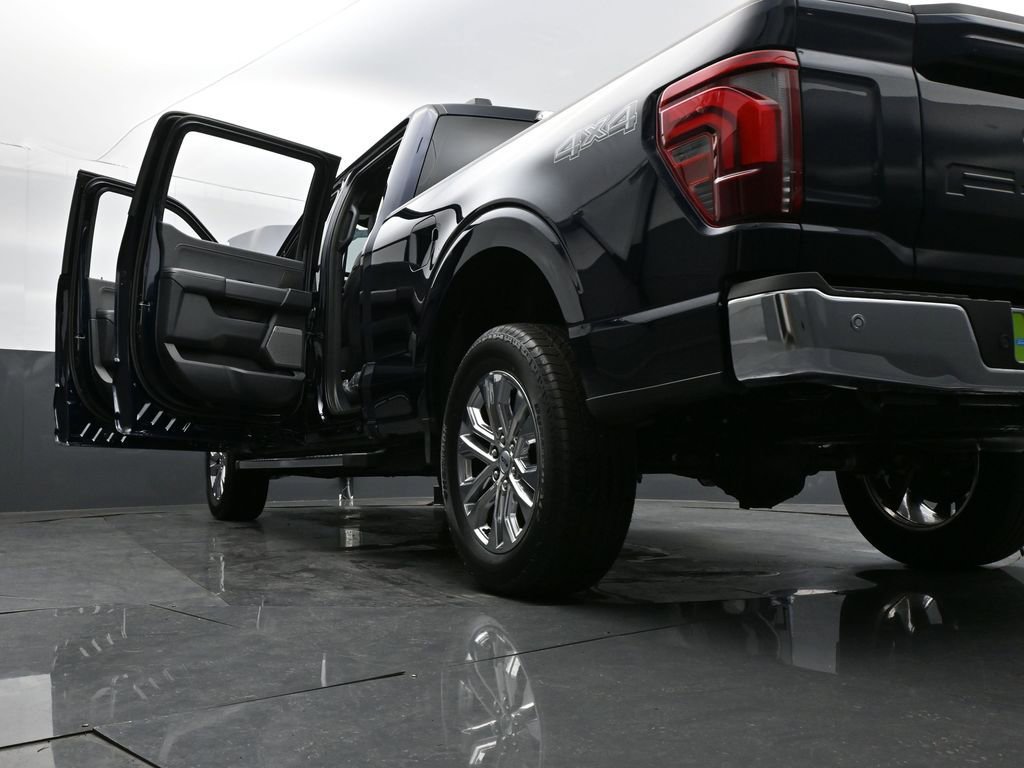 New 2025 Ford F150 Lariat w/ Equipment Group 502A High image 42