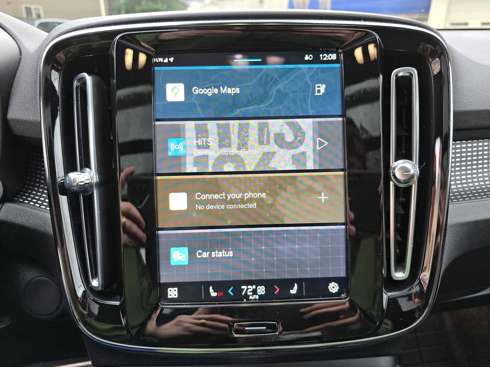 Certified 2022 Volvo XC40 P8 Recharge Ultimate image 35