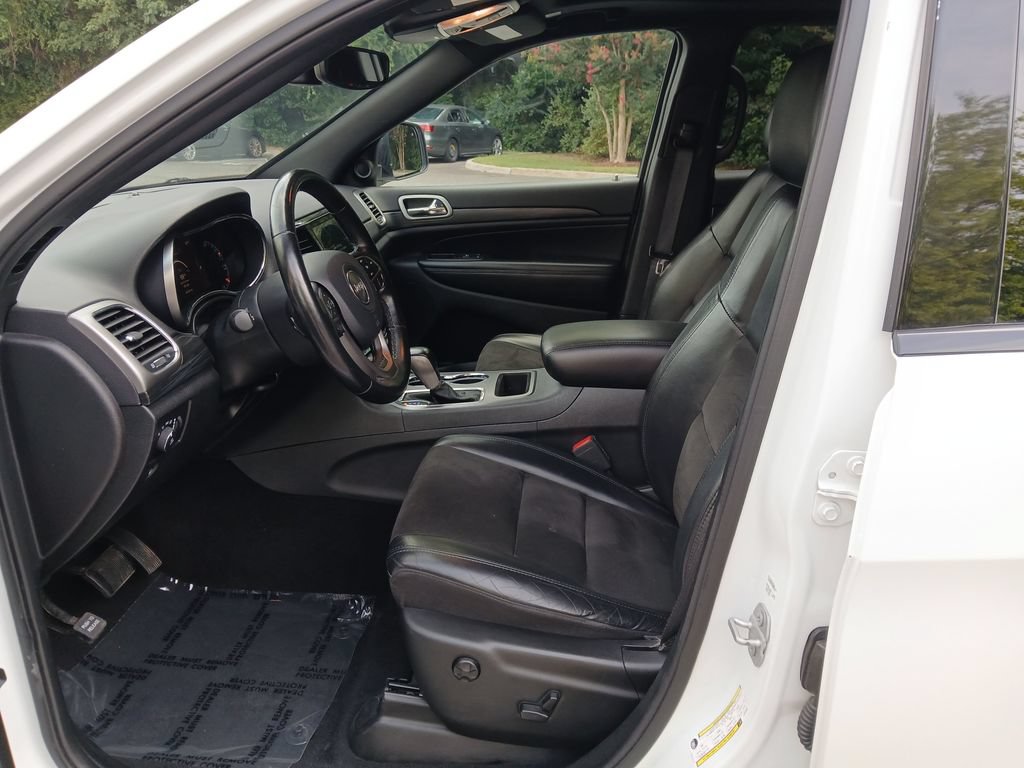 Used 2020 Jeep Grand Cherokee Altitude AWD/4WD image 20