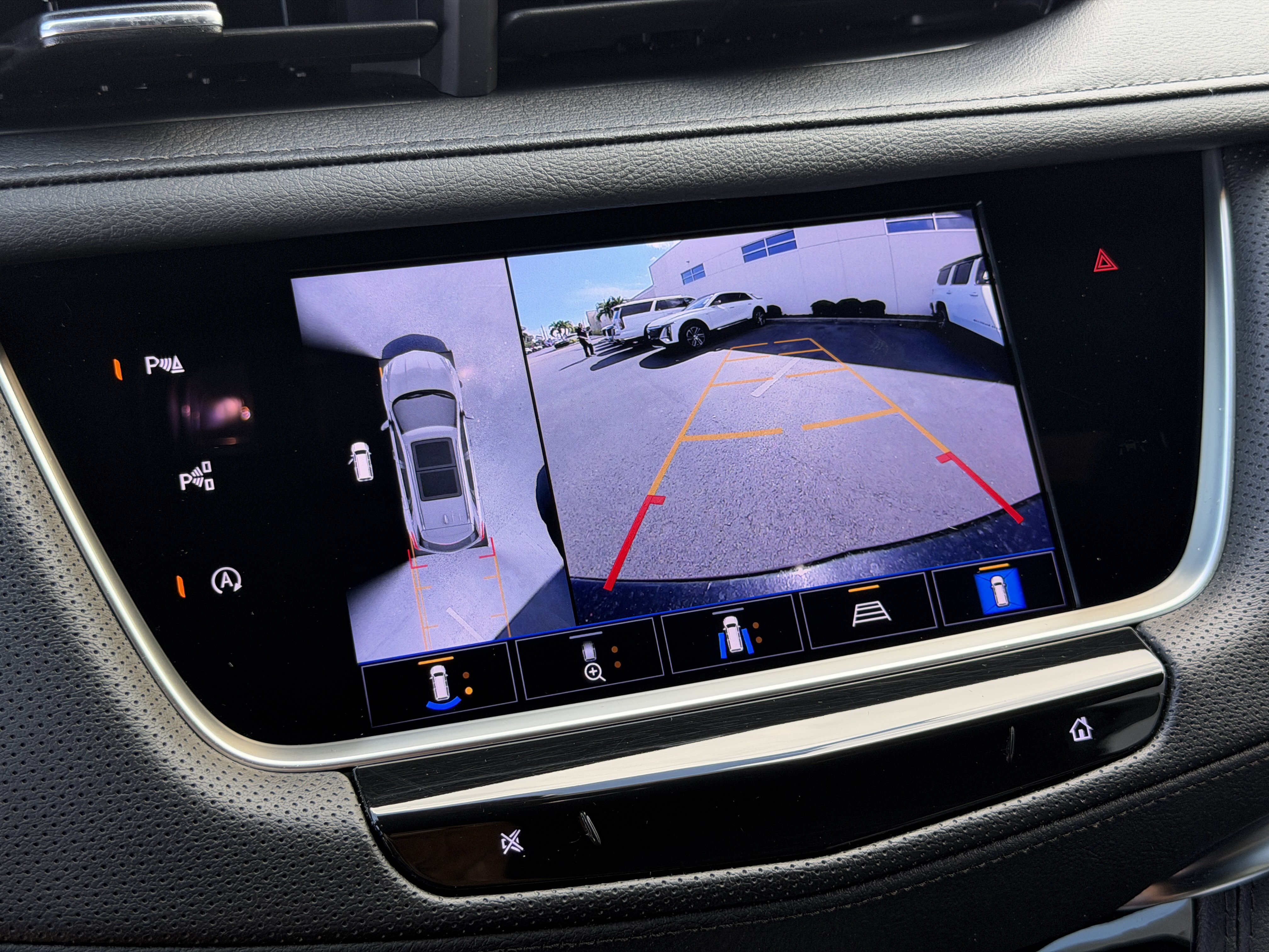 Certified 2023 Cadillac XT5 Sportv w/ Technology Package AWD/4WD image 26