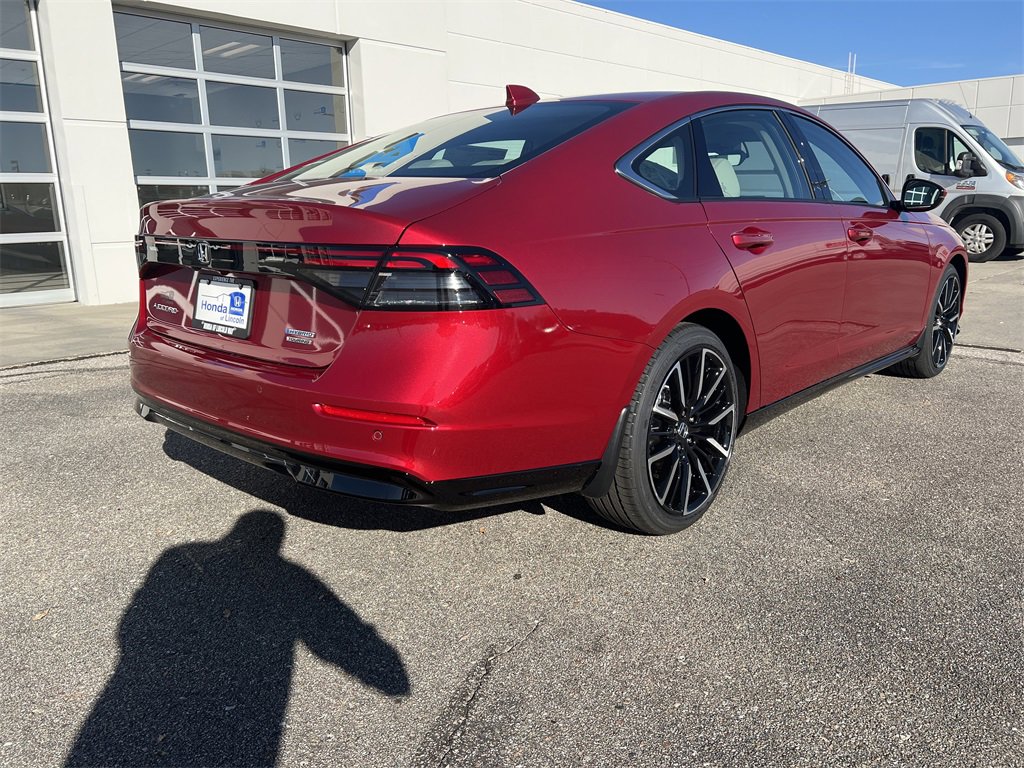 New 2025 Honda Accord Touring image 4