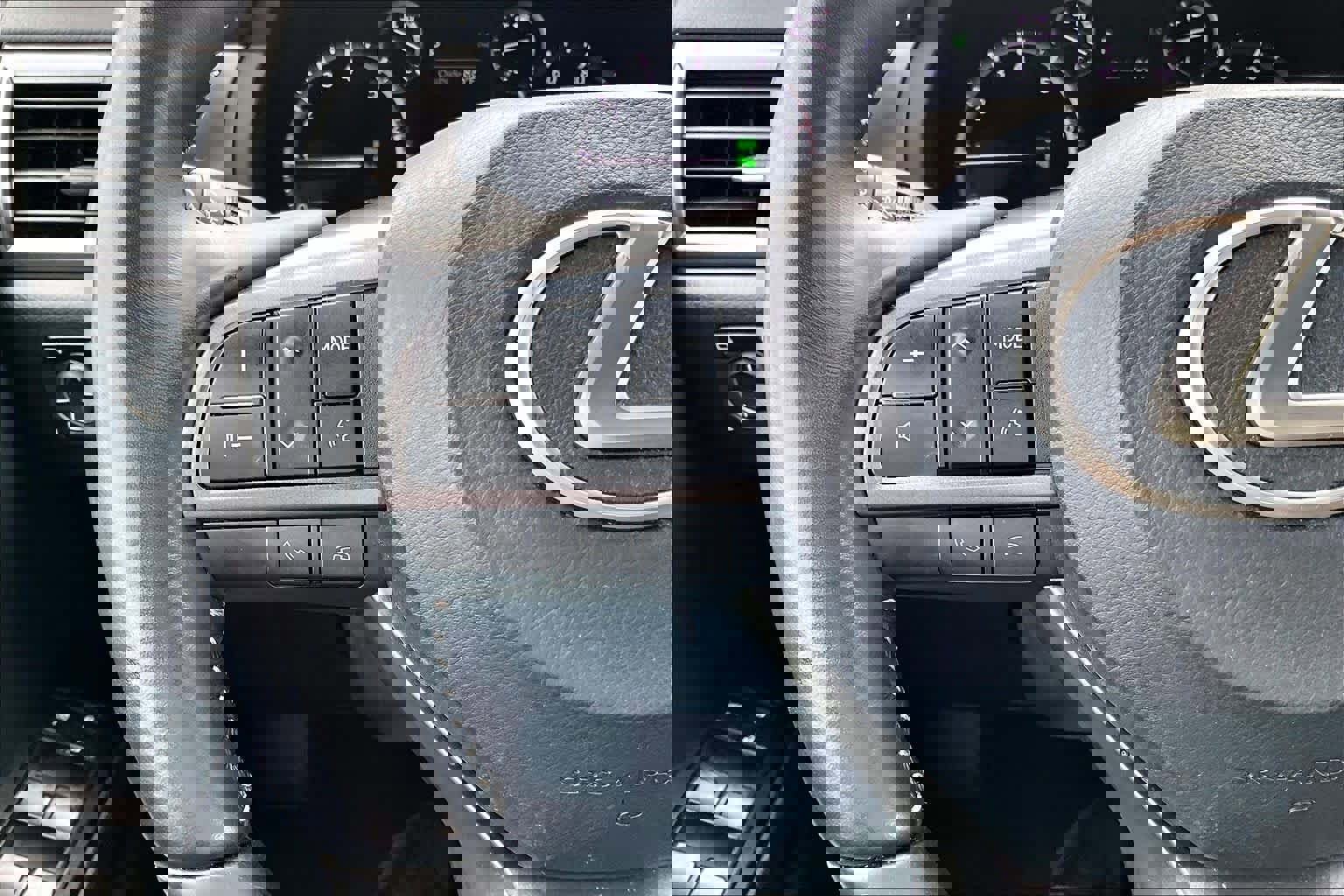 Used 2023 Lexus GX 460 w/ Black Line Special Edition AWD/4WD image 24