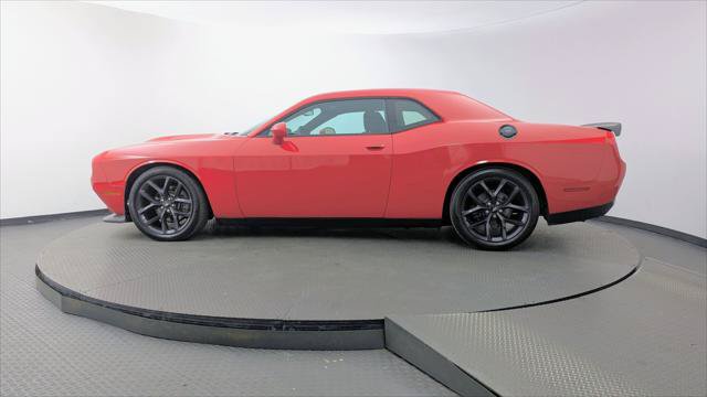 Used 2019 Dodge Challenger R/T w/ Blacktop Package RWD image 3