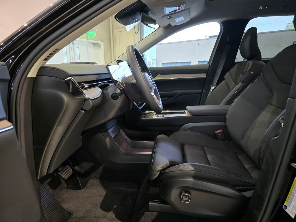 Certified 2025 Volvo EX90 Plus image 20