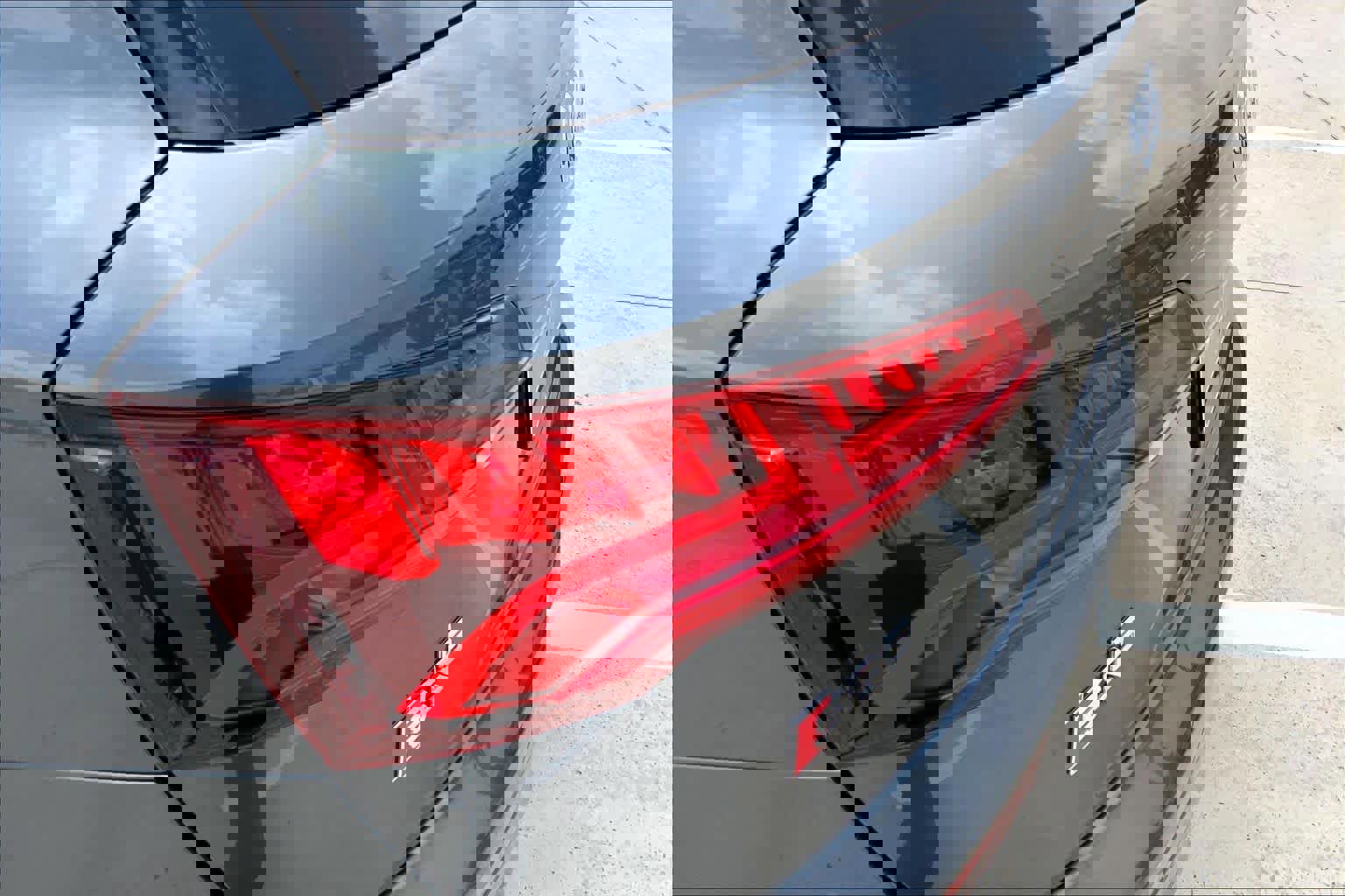 Used 2019 Audi SQ5 Premium Plus w/ Premium Plus Package AWD/4WD image 27