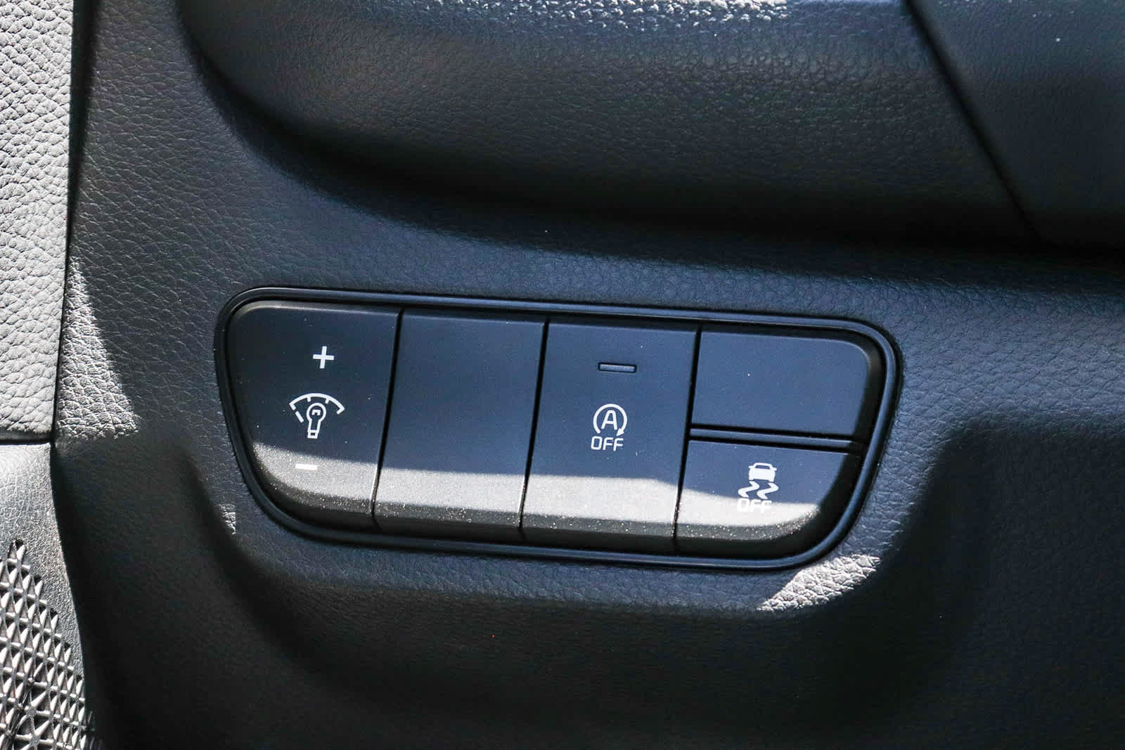 Used 2025 Kia Seltos EX FWD image 32
