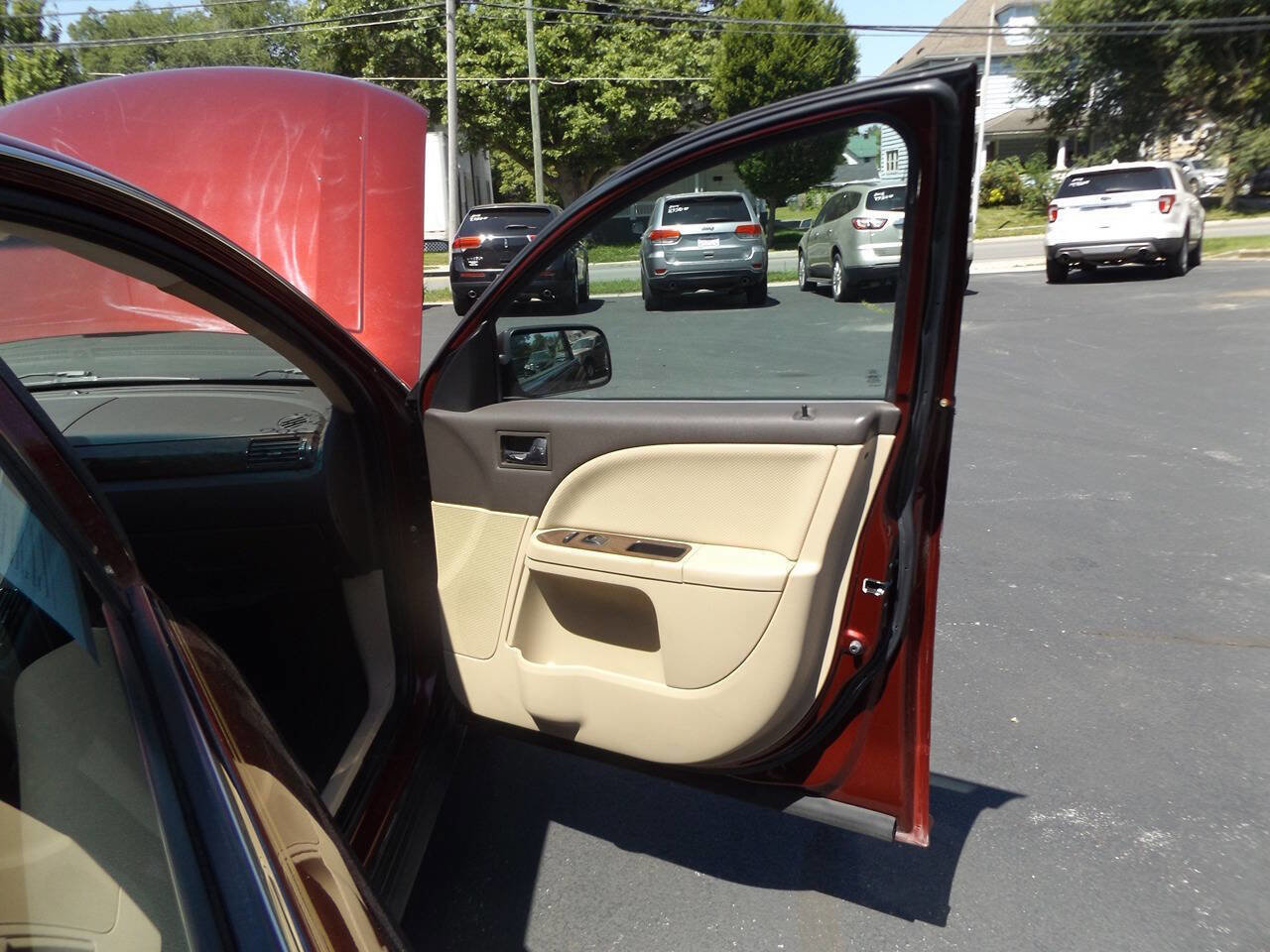 Used 2008 Ford Taurus SEL FWD image 26