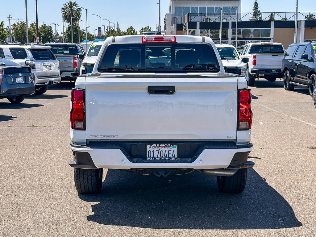 Used 2024 Chevrolet Colorado LT w/ LT Convenience Package II RWD image 3