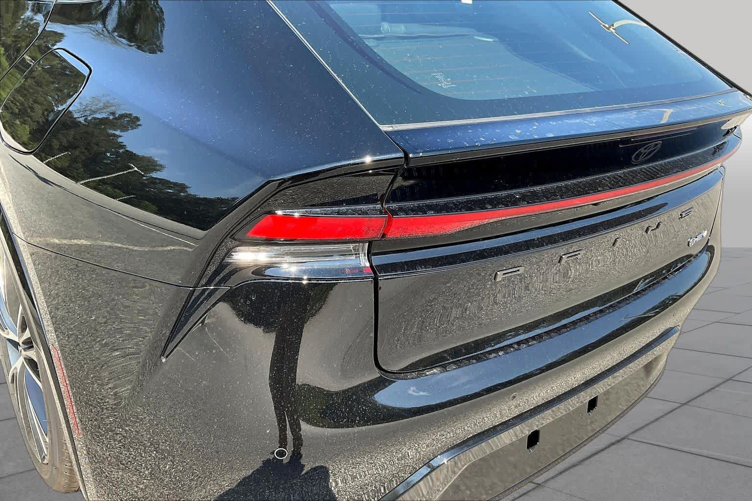 New 2027 Toyota Prius XLE FWD image 14