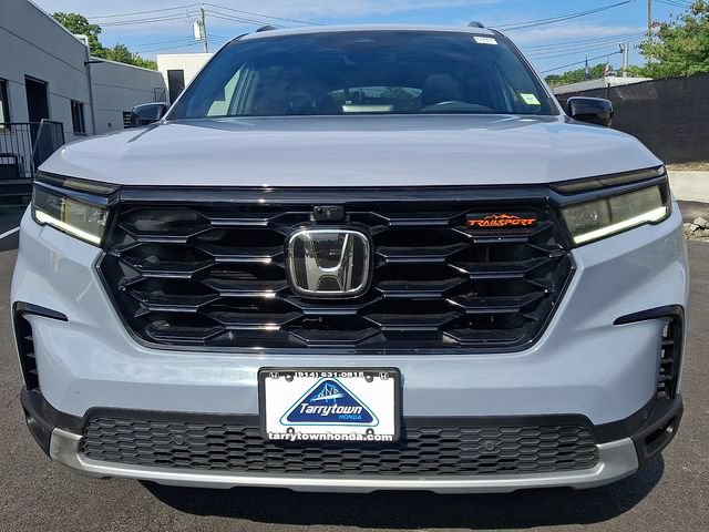 Certified 2025 Honda Pilot TrailSport image 2