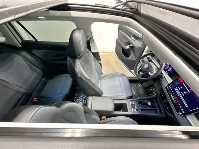 New 2026 Volkswagen Tiguan SE AWD/4WD image 6