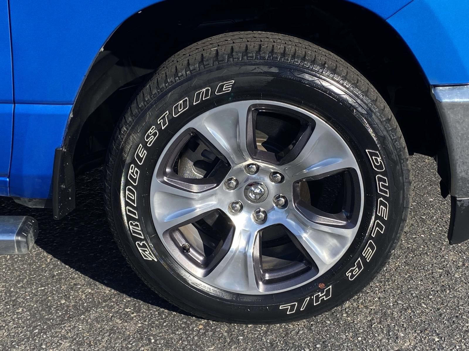 Used 2023 RAM 1500 Laramie AWD/4WD image 8
