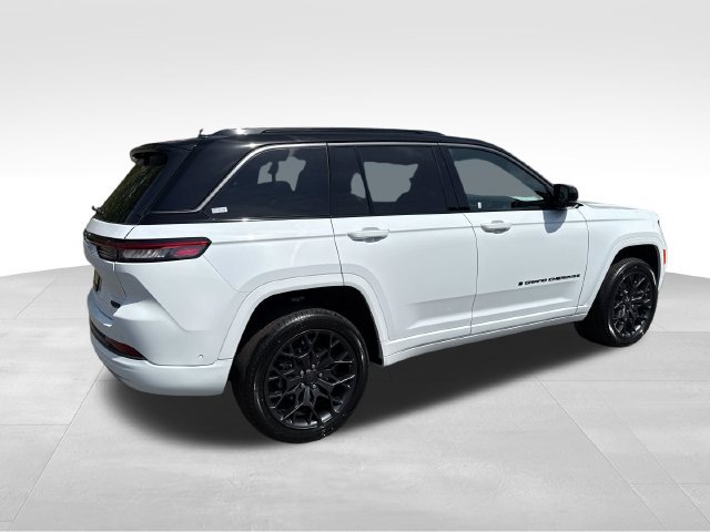 New 2026 Jeep Grand Cherokee Summit w/ Obsidian Package AWD/4WD image 7