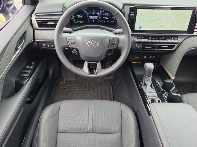 Used 2026 Toyota Camry XLE FWD image 7