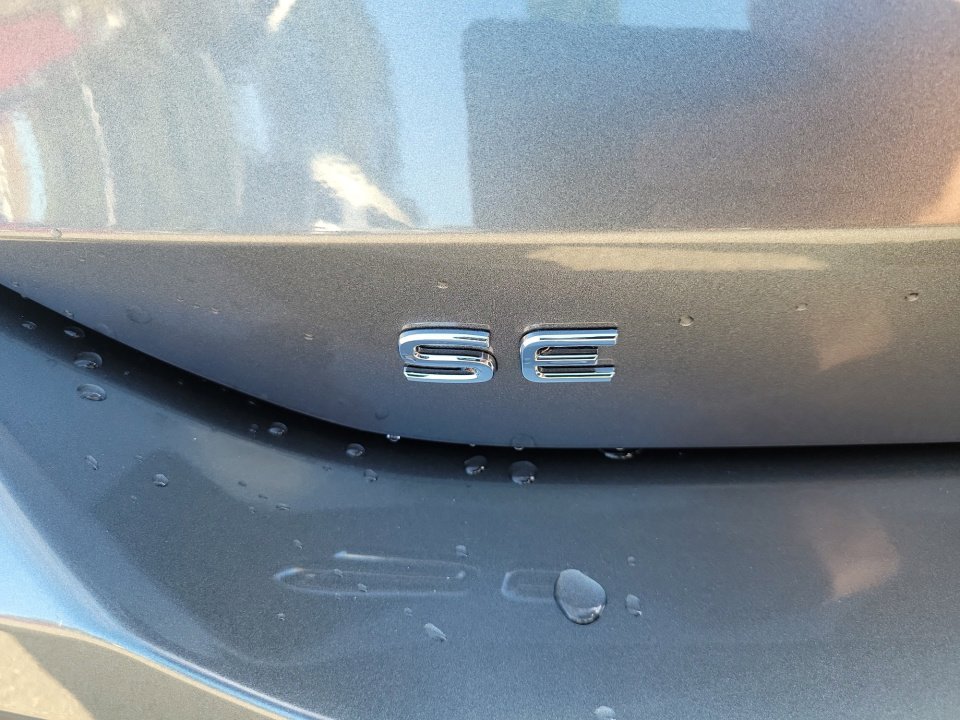 New 2026 Volkswagen Tiguan SE image 14