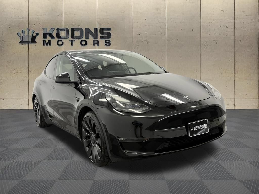Used 2022 Tesla Model Y Performance AWD/4WD video 3