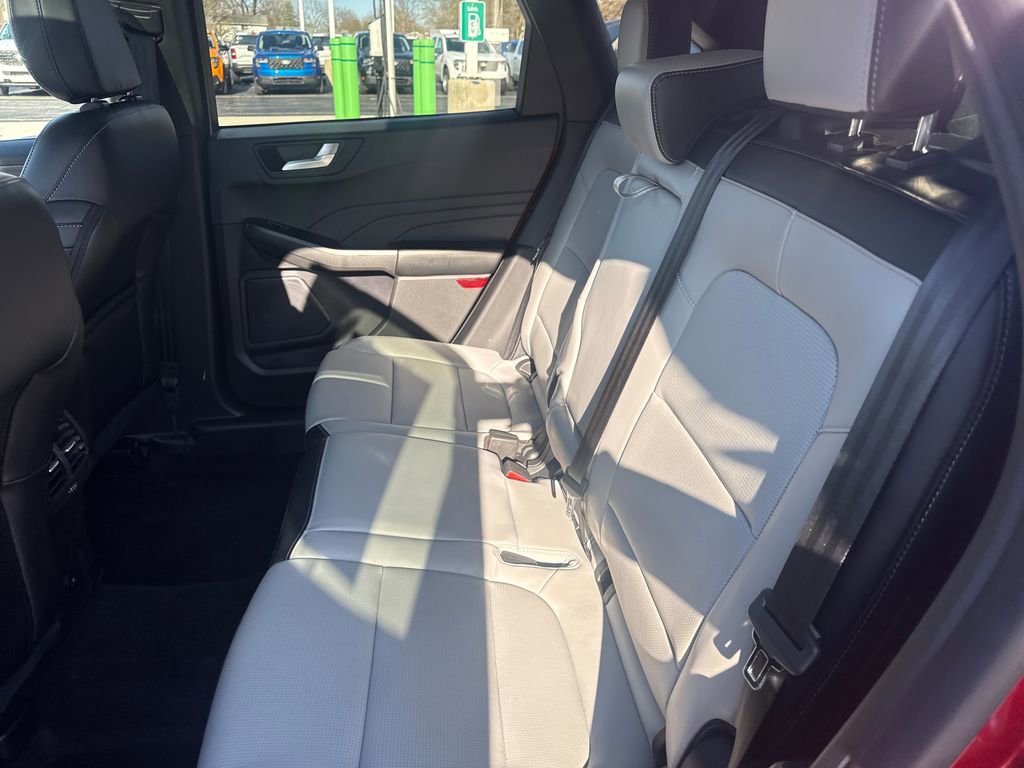 Used 2024 Ford Escape Platinum image 18