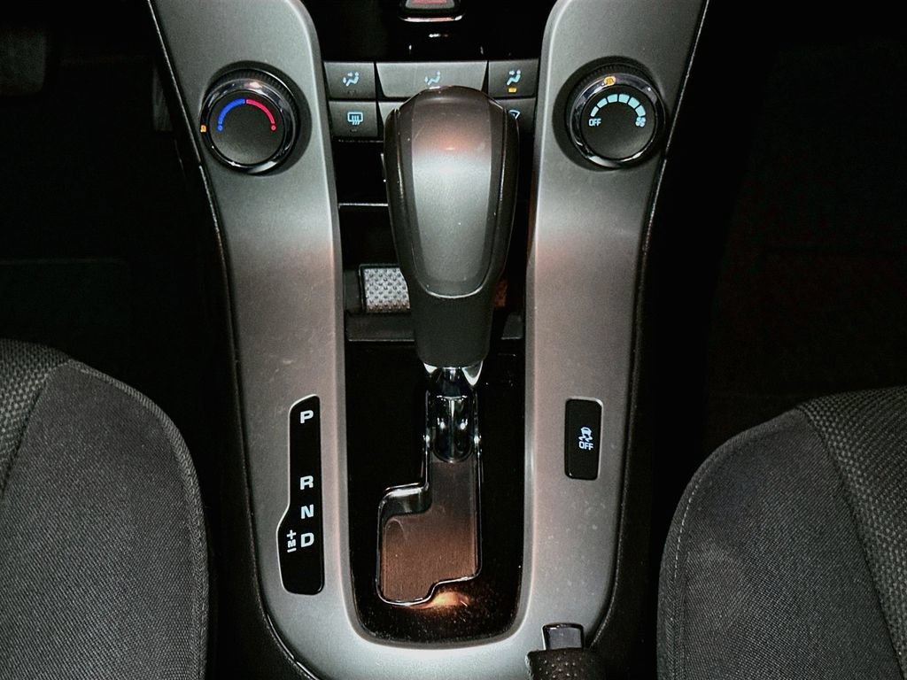 Used 2014 Chevrolet Cruze LT FWD image 14