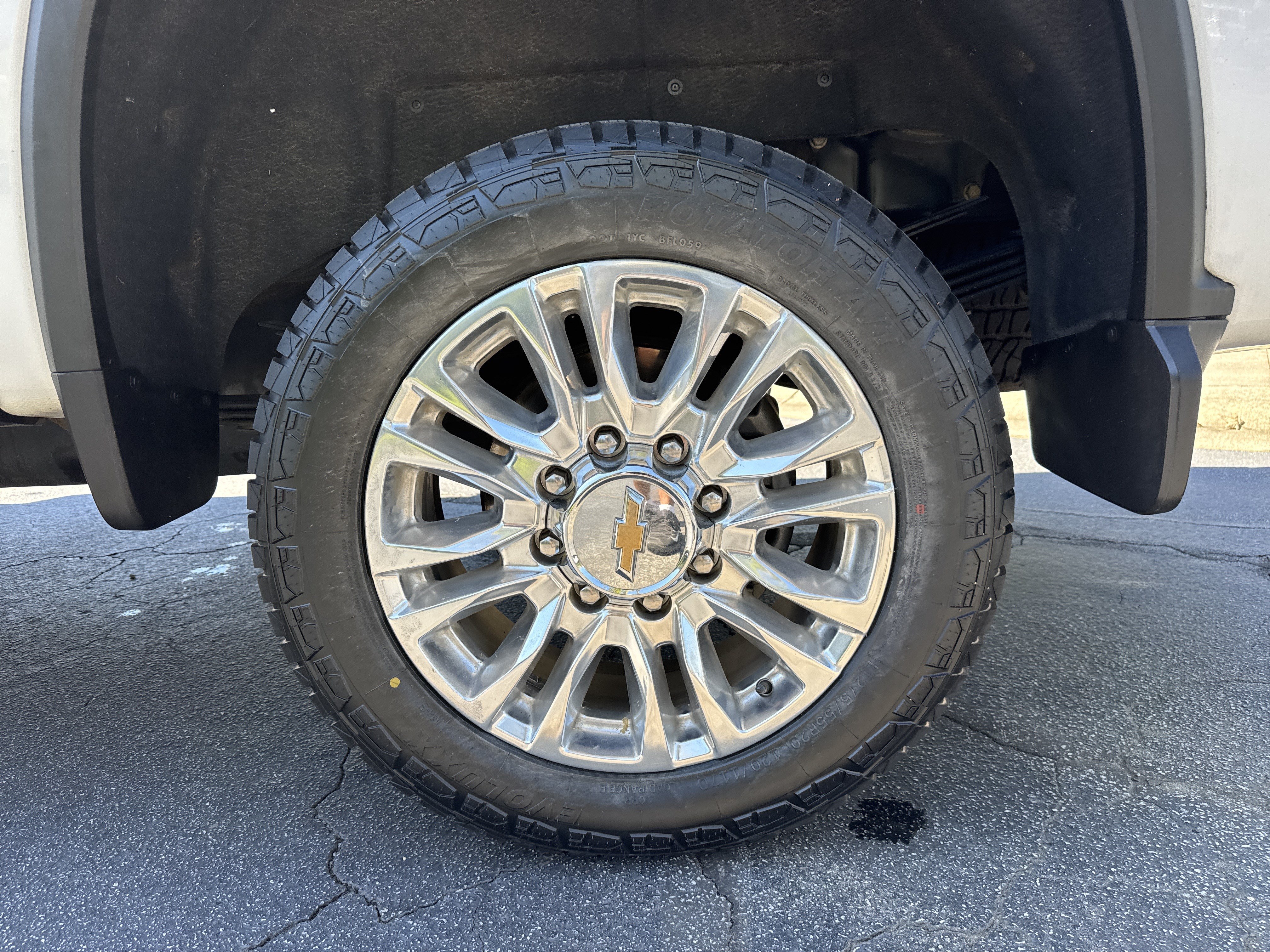 Used 2021 Chevrolet Silverado 3500 High Country w/ Z71 Off-Road Package AWD/4WD image 18