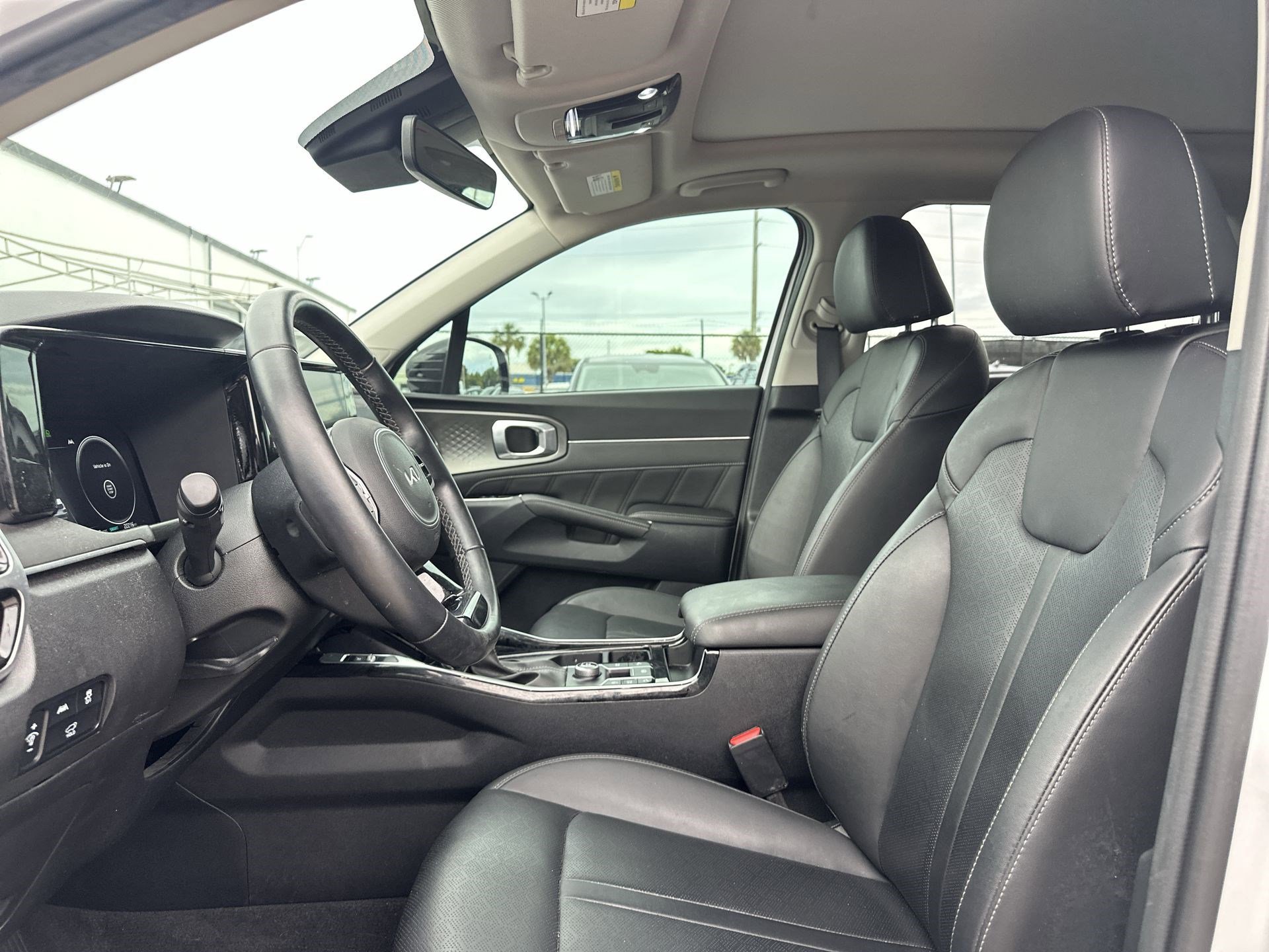 Used 2023 Kia Sorento SX FWD image 13