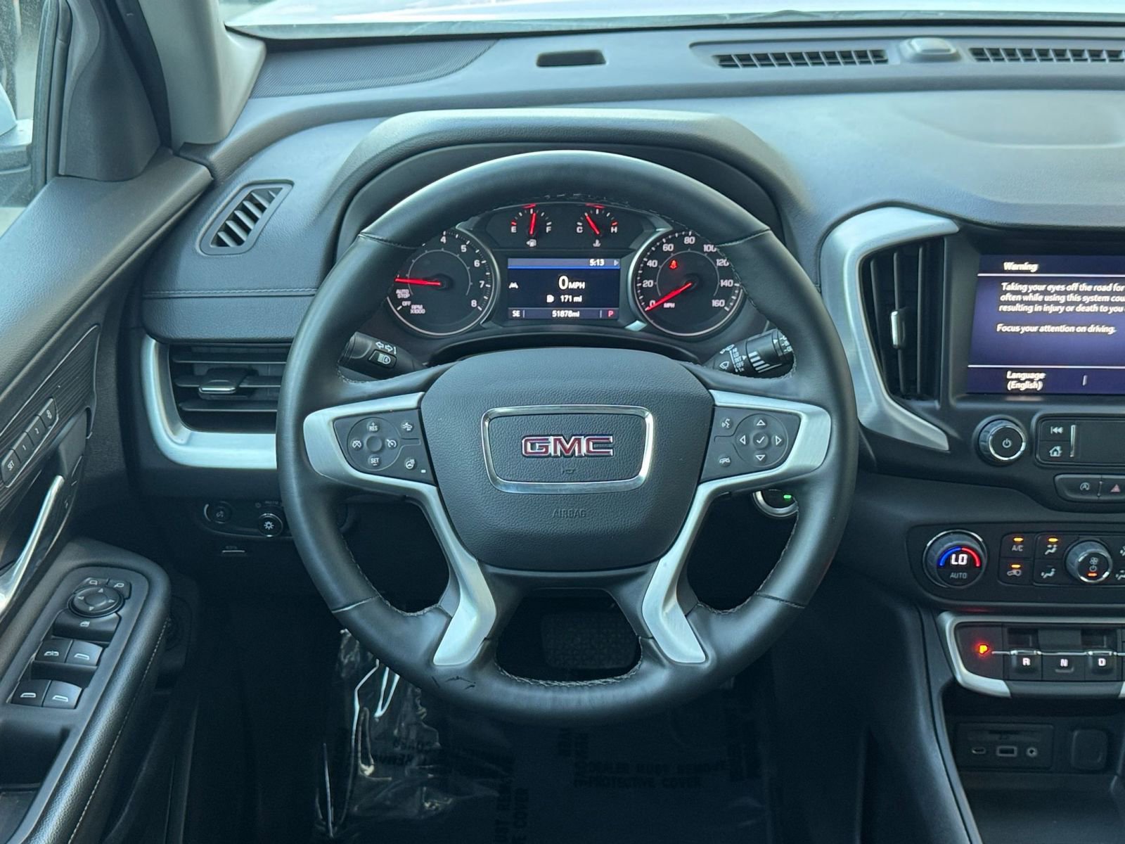 Used 2024 GMC Terrain SLT image 30