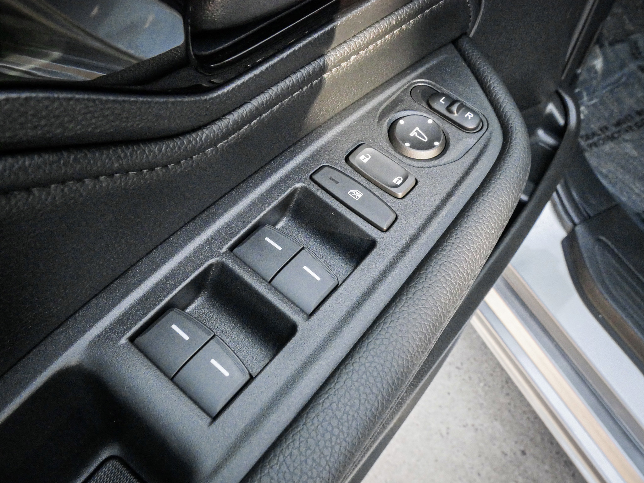 Certified 2025 Honda Odyssey Touring image 15