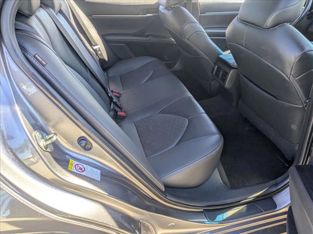 Used 2018 Toyota Camry XSE image 18