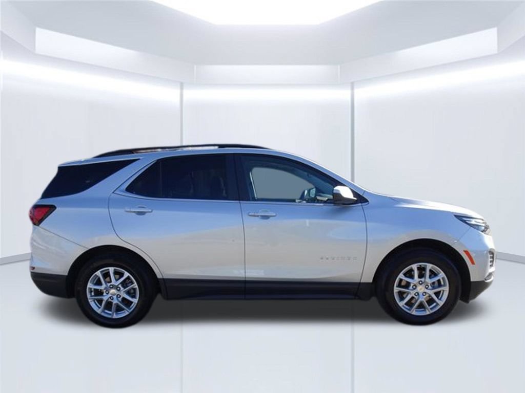 Used 2022 Chevrolet Equinox LT FWD image 8
