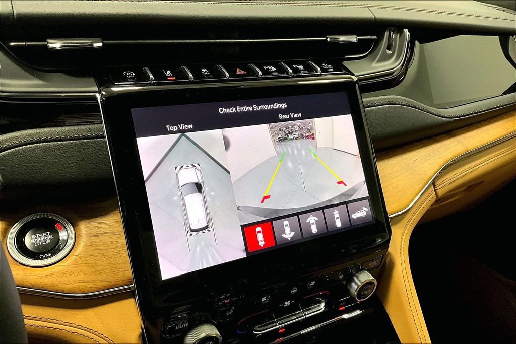 Used 2025 Jeep Grand Cherokee L Summit image 30