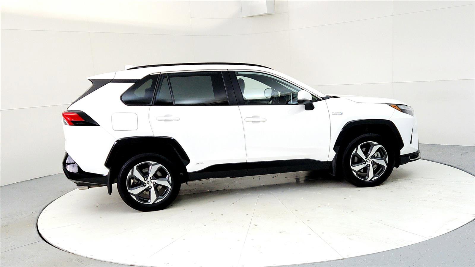 Certified 2024 Toyota RAV4 SE image 6