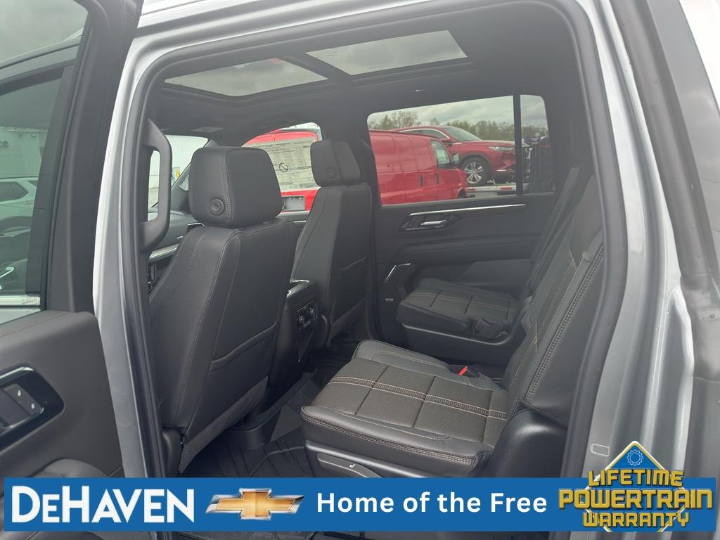 New 2026 Chevrolet Suburban High Country AWD/4WD image 24