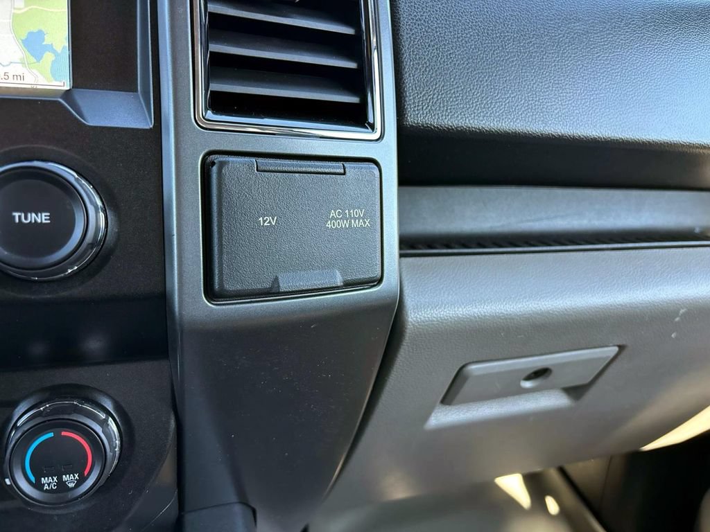 Used 2019 Ford F150 XLT w/ Equipment Group 302A Luxury AWD/4WD image 26