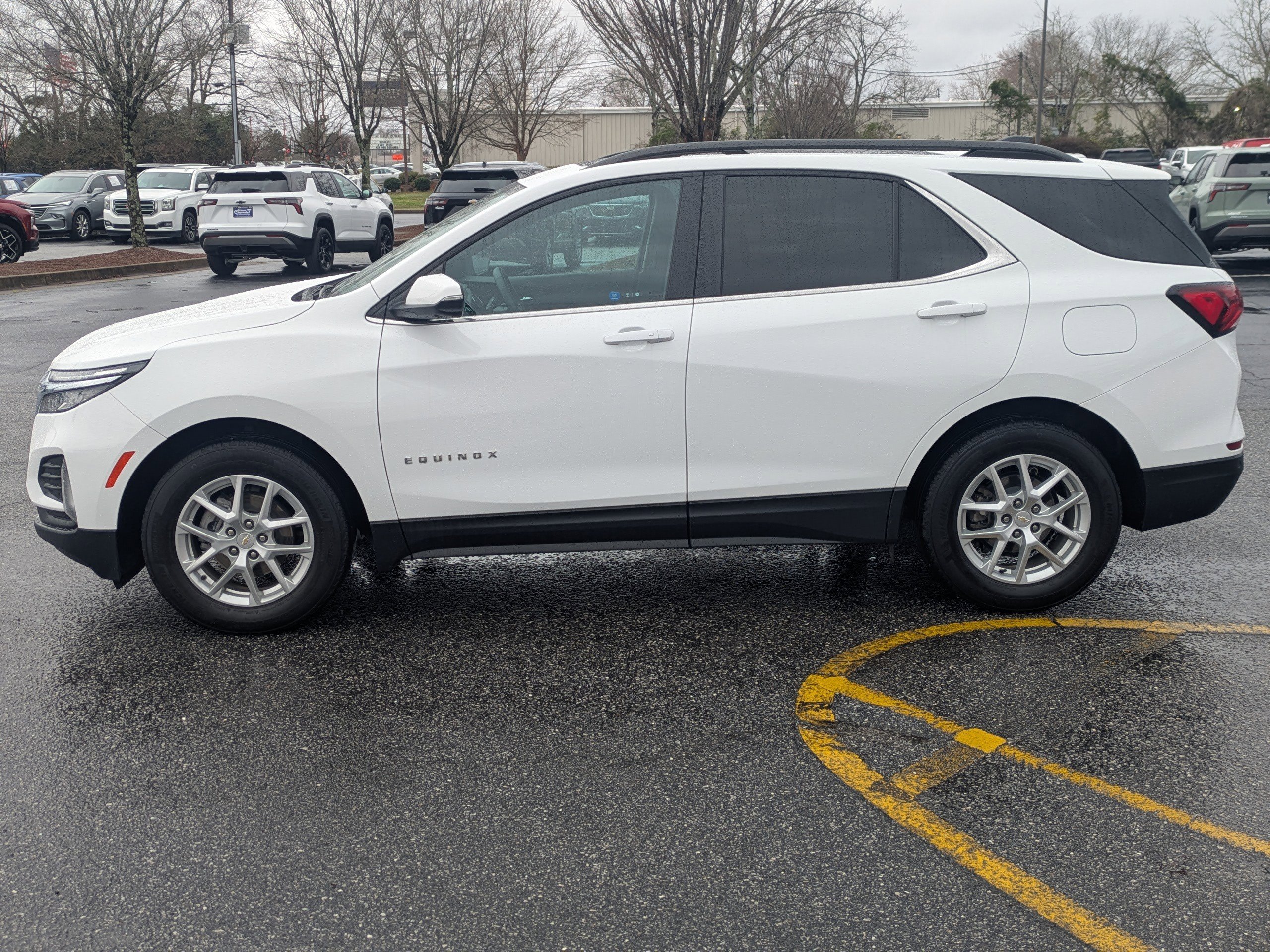 Used 2024 Chevrolet Equinox LT image 7
