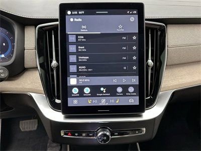 Certified 2025 Volvo XC90 B5 Plus w/ Protection Package Premier image 15