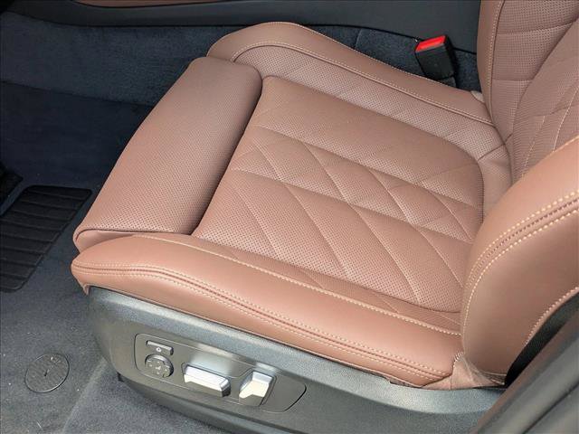 New 2026 BMW X5 xDrive40i w/ M Sport Package AWD/4WD image 4
