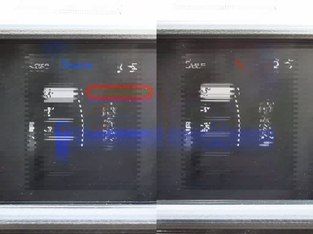 Used 2019 Lexus IS 300 image 18